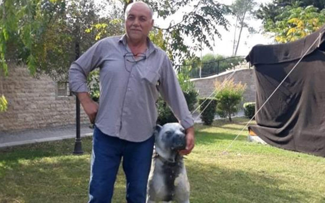 Denizli'de bahçe kapısından traktörle geçmek isteyen talihsiz adamı beton kiriş öldürdü - Resim: 0