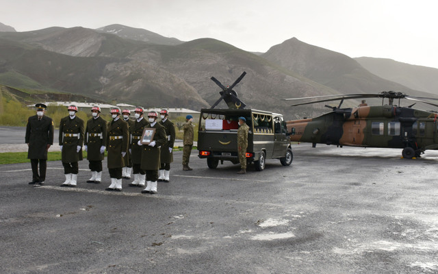 Pençe-Şimşek Operasyonu'ndan acı haber: Şehit sayısı 3'e yükseldi - Resim: 1