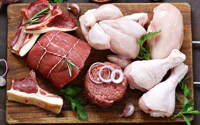 Besicilerin yem zammı tezgahı vurdu! Kasaplar da şikayetçi: Tavuk yüzde 50 zamlandı - Resim: 0