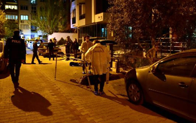 Muğla'da eski eşinin evinin yakınında tüfekle rastgele ateş açtı sonra da intihar etti - Resim: 0