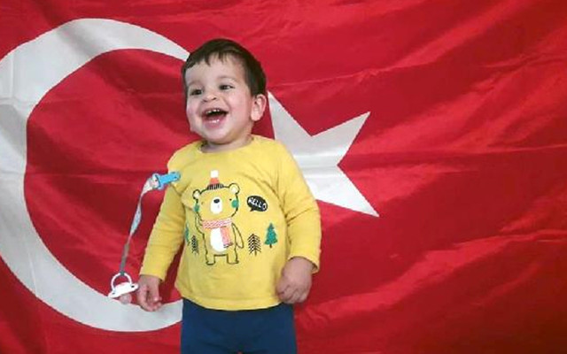 Antalya'da acı haber: Ailesi serada çalışırken su dolu çukura düşen minik Arif, boğuldu - Resim: 1