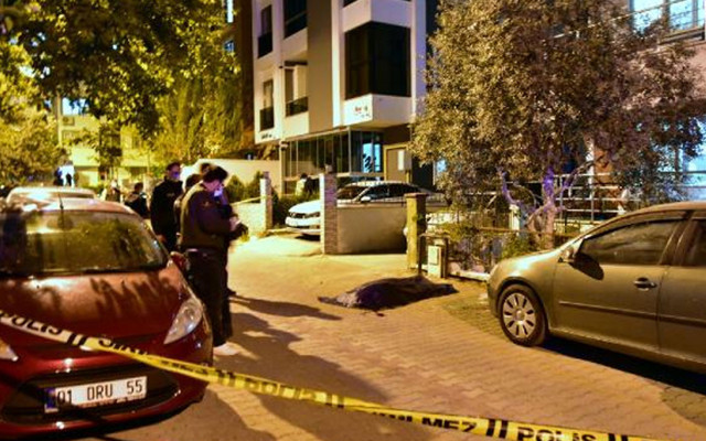 Muğla'da eski eşinin evinin yakınında tüfekle rastgele ateş açtı sonra da intihar etti - Resim: 1