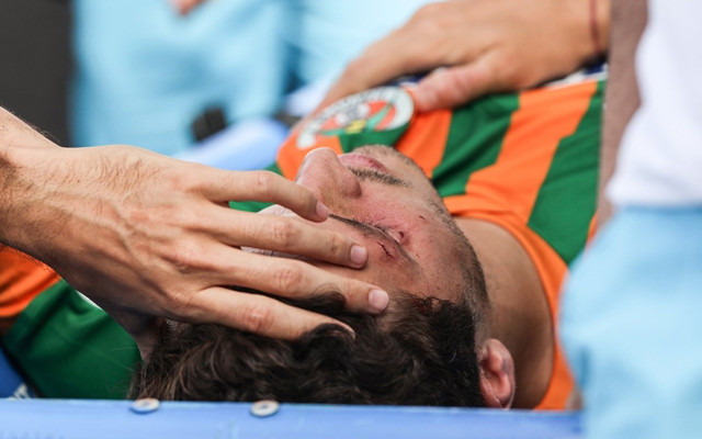 Kasımpaşa-Alanya maçında talihsizlik! Salih Uçan hastaneye götürüldü - Resim: 0