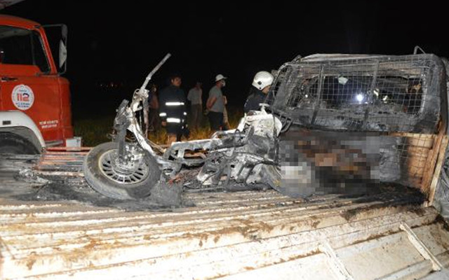 Antalya'da korkunç kaza: 2 kişi sıkıştıkları araçta yanarak hayatını kaybetti - Resim: 1