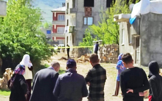 Van'da sokakta yakılmış erkek cesedi bulundu! Olayda PKK şüphesi - Resim: 1