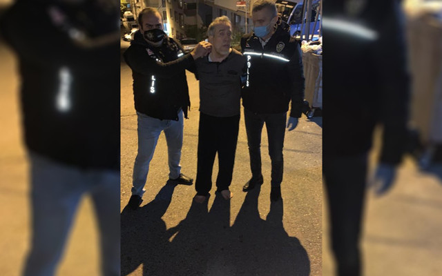 Gaybubet evlerindekilere 'maaş' dağıtan FETÖ'cü yakalandı: Çıplak ayakla kaçmaya çalıştı - Resim: 0