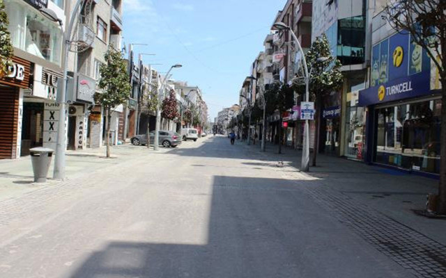 Sakarya'da vaka sayıları düştü!  İl Sağlık Müdürü Doç. Dr. Aziz Öğütlü: 300 bin aşı yapıldı - Resim: 0