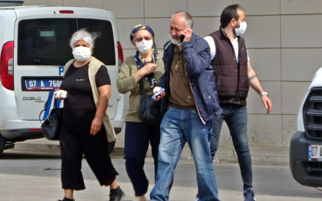 Antalya'da anne kızdan kan donduran intihar! Camları folyo ile kaplayıp mangalı yaktılar - Resim: 1