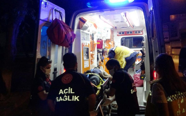 Diyarbakır'da kısıtlamada tarihi surlara çıkan kişi düşerek ağır yaralandı - Resim: 1