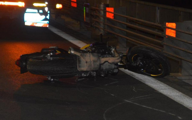 FSM'de tek teker giderken kaza yapan motosikletli hayatını kaybetti - Resim: 1