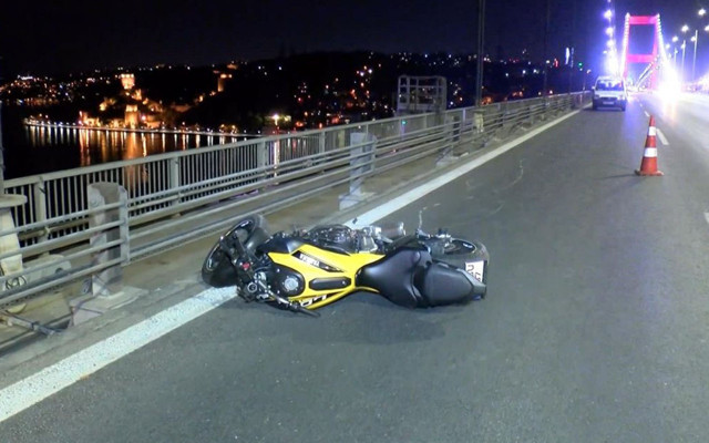 FSM'de tek teker giderken kaza yapan motosikletli hayatını kaybetti - Resim: 0