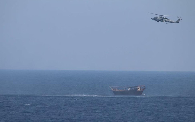 ABD Donanması Umman Denizi’nde silah yüklü bir gemiye el koydu - Resim: 0