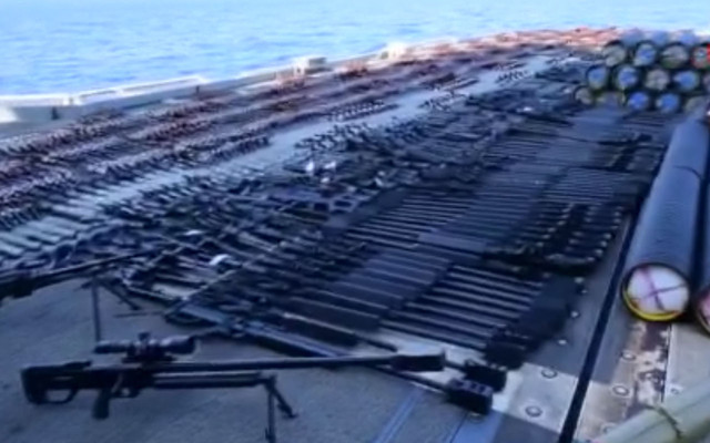 ABD Donanması Umman Denizi’nde silah yüklü bir gemiye el koydu - Resim: 2