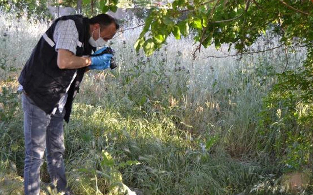 Manisa'da ölüme terk edilen bebeğin 17 yaşındaki annesi tutuklandı - Resim: 0