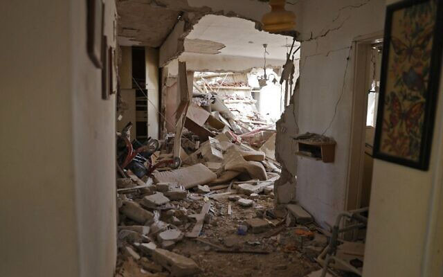 Kassam Tugayları İsrail'in Dimona ve Aşdod kentleri ile gaz platformunu roketlerle hedef aldı - Resim: 0