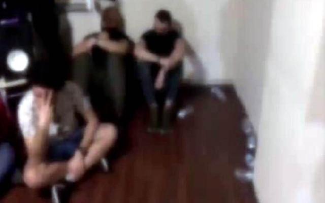 Yer Avcılar! Alkollü eğlenceye suçüstü yapıldı: 23 kişiye 80 bin lira ceza - Resim: 0