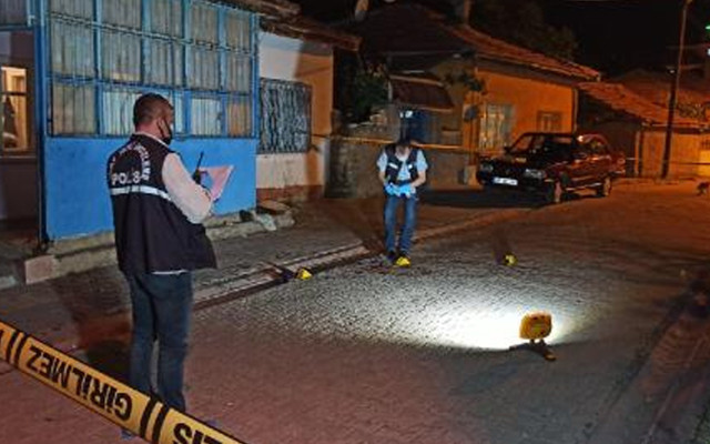 Kırıkkale'de 23 yaşındaki Gizem'i dini nikahlı eşi sokak ortasında bıçakladı - Resim: 0