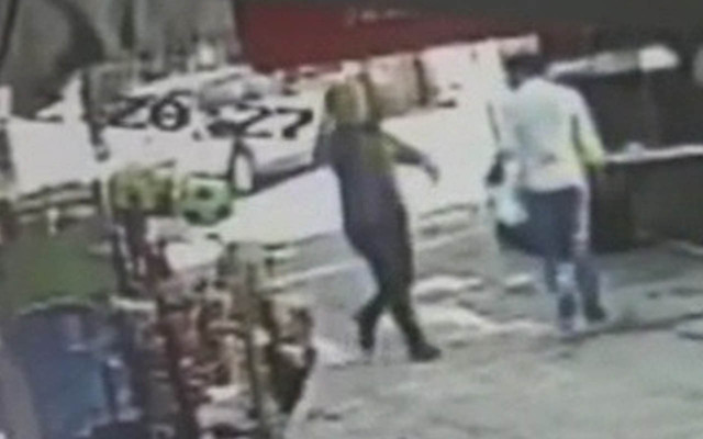 Trabzon'da sokakta rastgele ateş açan kişi aynı silahla intihar etti - Resim: 0