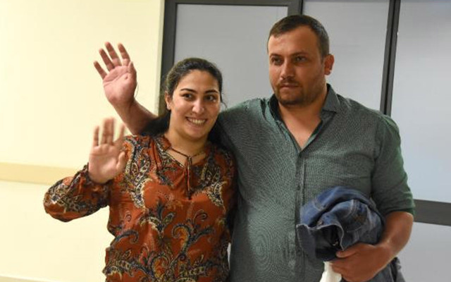 Eskişehir'de Covid-19 nedeniyle entübeyken dünyaya getirdiği kızına ilk kez dokundu - Resim: 2