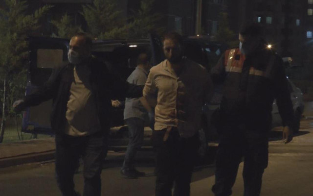 Silahla vurduğu babasını bıçaklayarak öldürdü! Kayseri'deki korkunç evlat vahşeti - Resim: 1