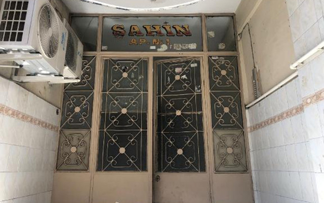 İstanbul'da iğrenç olay! Apartman girişinde küçük kızı taciz ettiği iddia edildi - Resim: 0