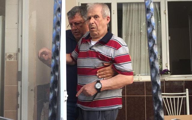 Adana'da torun dehşeti! Para istediği dedesine dayak atıp kör etti - Resim: 0