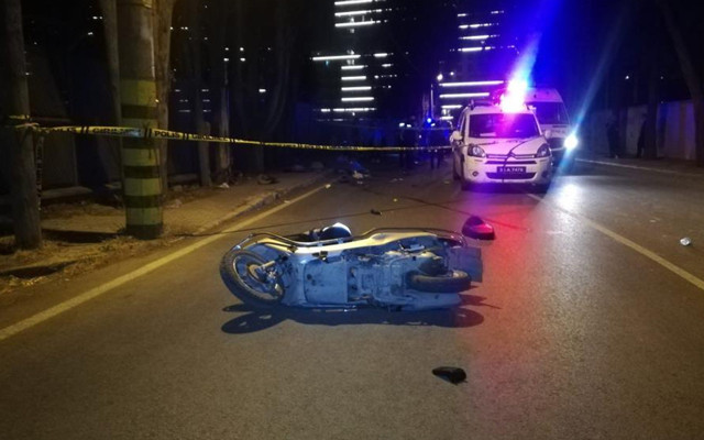 İzmir'de üniversite öğrencisi moto kurye kazada hayatını kaybetti - Resim: 0