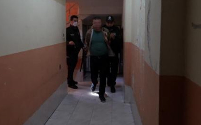 Samsun'da annesini dövüp evi dağıttı! Kömürlükte saklanan evlat, polise de bıçak çekti - Resim: 1