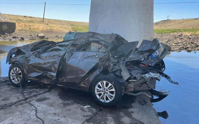 Balıkesir'de 7 yaşındaki Ela kazada öldü! Şanlıurfa'da otomobil köprüden düştü: 5 ölü - Resim: 2