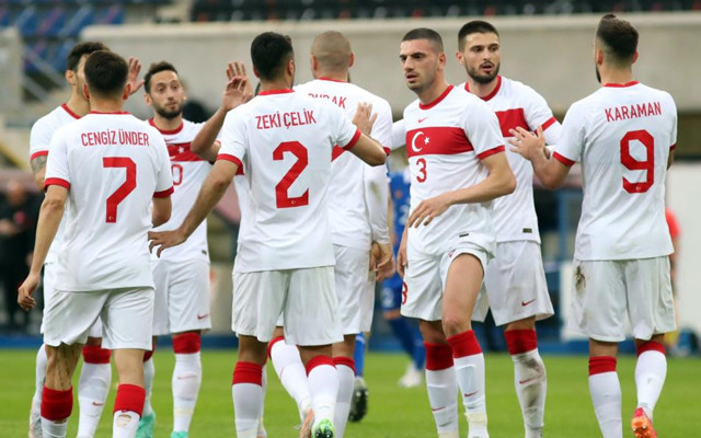 Nihat Kahveci'den Moldova maçı yorumu: Uçaktan inip gol atar - Resim: 0