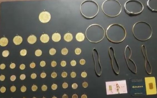 54 çeyrek altın, bilezikler ve dahası! Maltepe'de bakıcı çalıştığı evden hırsızlık yaptı - Resim: 0