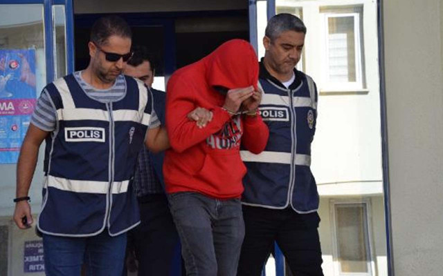 Kadınların soyunduğu kabinde gizli kamera! Yalova'da sapık fotoğrafçıya 6 yıl ceza - Resim: 0