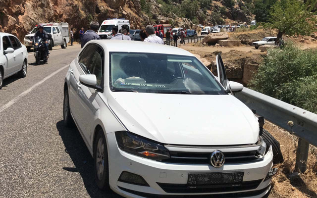 Adıyaman'da HDP'li eski vekil aracıyla kaza yaptı: HDP'li isimler dahil 7 yaralı - Resim: 2