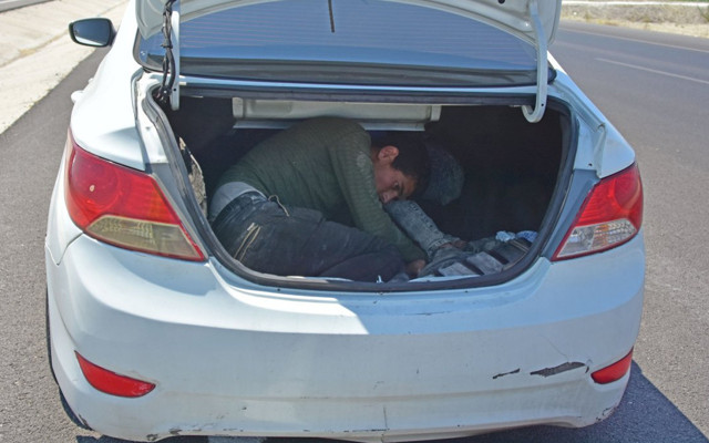 Konya'da dur ihtarına uymayan sürücü aracı bırakıp kaçtı manzara şaşkına çevirdi - Resim: 0