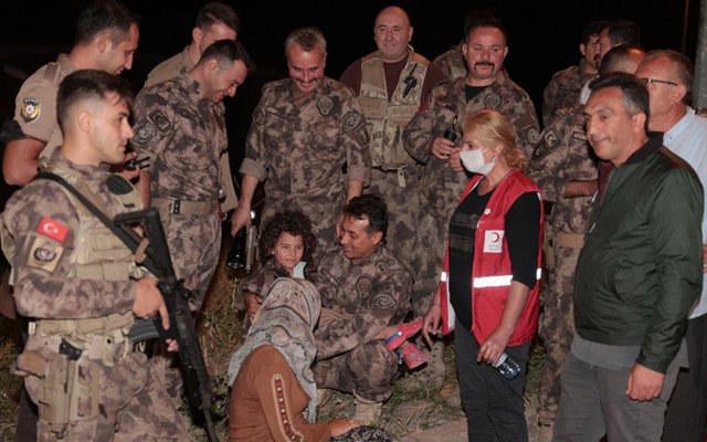 Ankara'da kaybolan 5 yaşındaki otizmli çocuk apartmanın sığınağında bulundu - Resim: 1