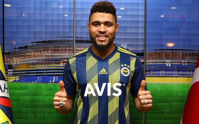 Eski Fenerbahçeli Süper Lig'e döndü! Simon Falette Hatayspor'da - Resim: 0