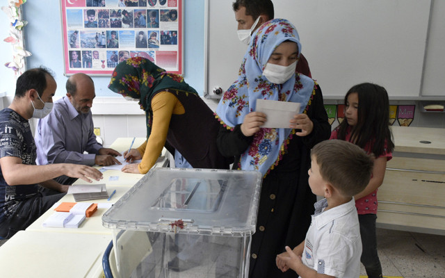 Gümüşhane'den ayrılmak isteyen 2 köyde yapılan referandumdan "evet" oyu çıktı - Resim: 1