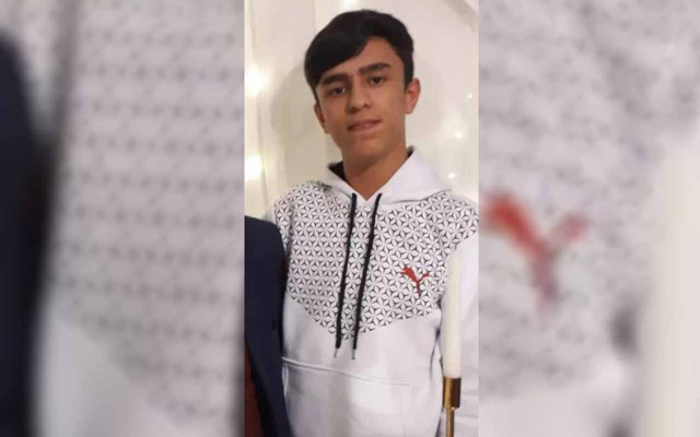 16 yaşındaki Murat Covid-19'dan öldü! Acılı ağabeyinden gençlere aşılanma çağrısı - Resim: 0