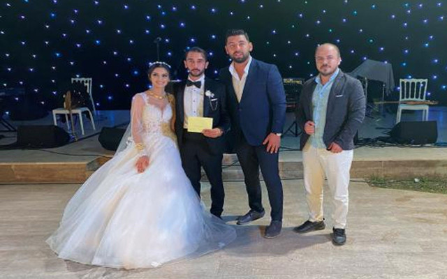 Antalya'da evlenen çifte kripto para takıldı - Resim: 0