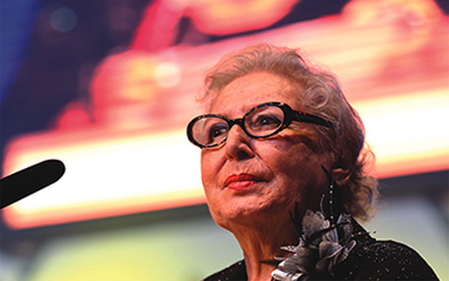 Kocamı 'Uzaylılar' çaldı! 2 milyon liralık boşanma davası açtı - Resim: 1