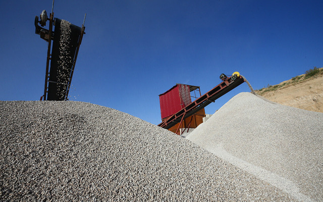 Dünya rezervinin yarısı Türkiye'de bulunan pomza madeni kıymetiyle dikkat çekiyor - Resim: 0