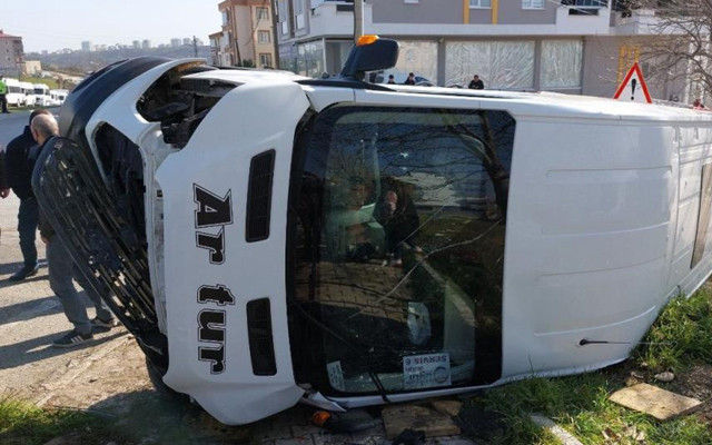 Samsun'da öğrenci servisi kazaya karıştı! Çok sayıda yaralı var - Resim: 0