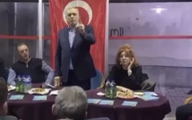 AK Partili adaydan seçmene el hareketi! Sosyal medyada gündem oldu - Resim: 0