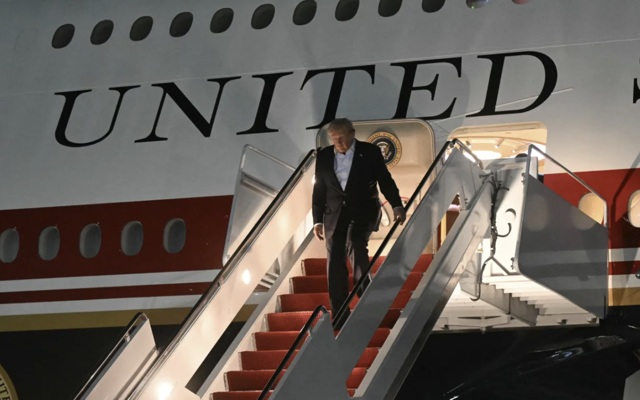 Trump, Ankara'dan dönüşte uçak değiştirdi! Yenisiyle geldi, eskisiyle döndü - Resim: 0