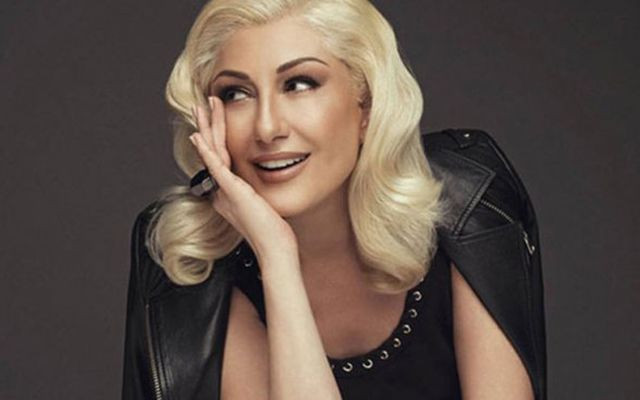 Lady Gaga beni taklit ediyor diyen Muazzez Ersoy : 'Ben güzelim o çirkin' - Resim: 2