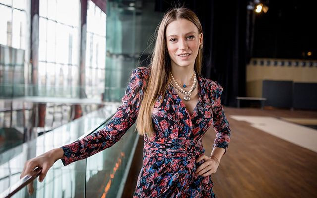 Serenay Sarıkaya'dan sosyal medyayı sallayan bikinili paylaşım - Resim: 1