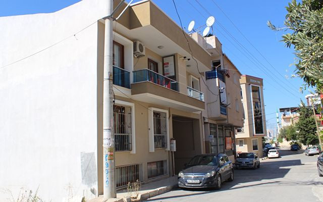 İzmir'de başından vurulan kadın hayatını kaybetti - Resim: 1