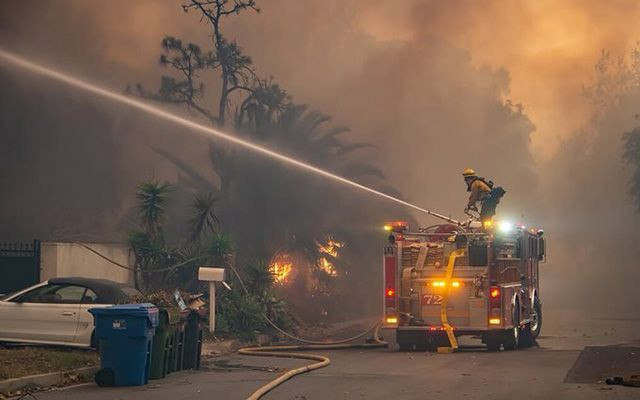 ABD Kaliforniya orman yangınlarıyla mücadele ediyor - Resim: 2