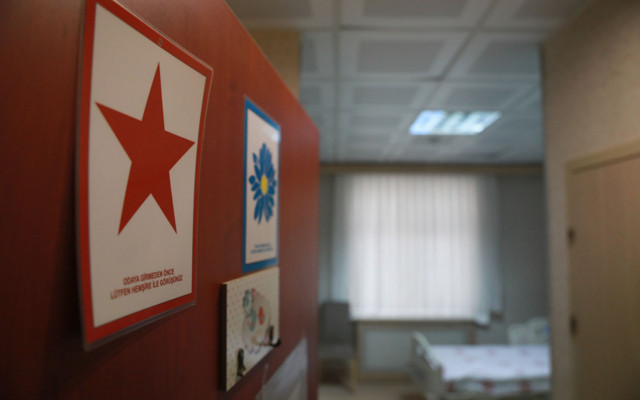 Çin'den gelenler için hazırlanan hastanenin görüntüleri paylaşıldı