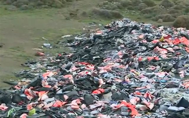 Midilli Adası'nda can yeleği mezarlığı oluştu - Resim: 4